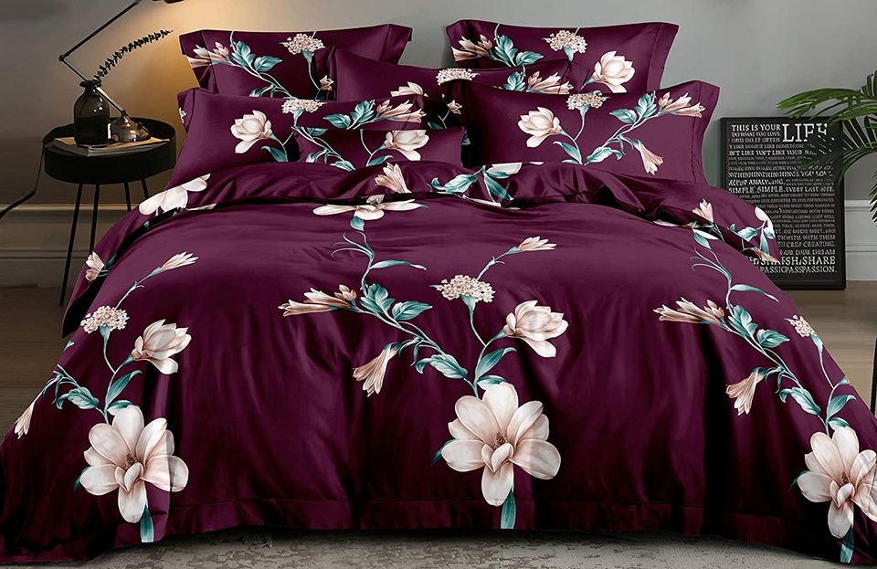 1 King Size Double Bedsheet with 2 Pillow Covers